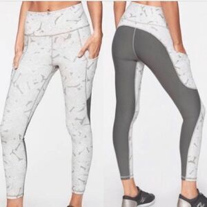 ATHLETA Palm Up for Anything Leggings Gray White Pattern Size Small